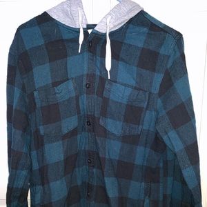 Men’s Large Modern Amusement flannel with hoodie